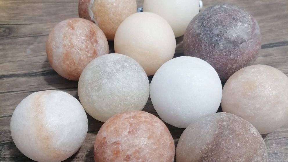 صنایع دستی نمک و گوی نمک در سمنان صنایع دستی نمک و گوی نمک در سمنان